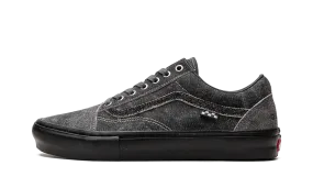 Old Skool "Quasi Skateboards" Minimal Look