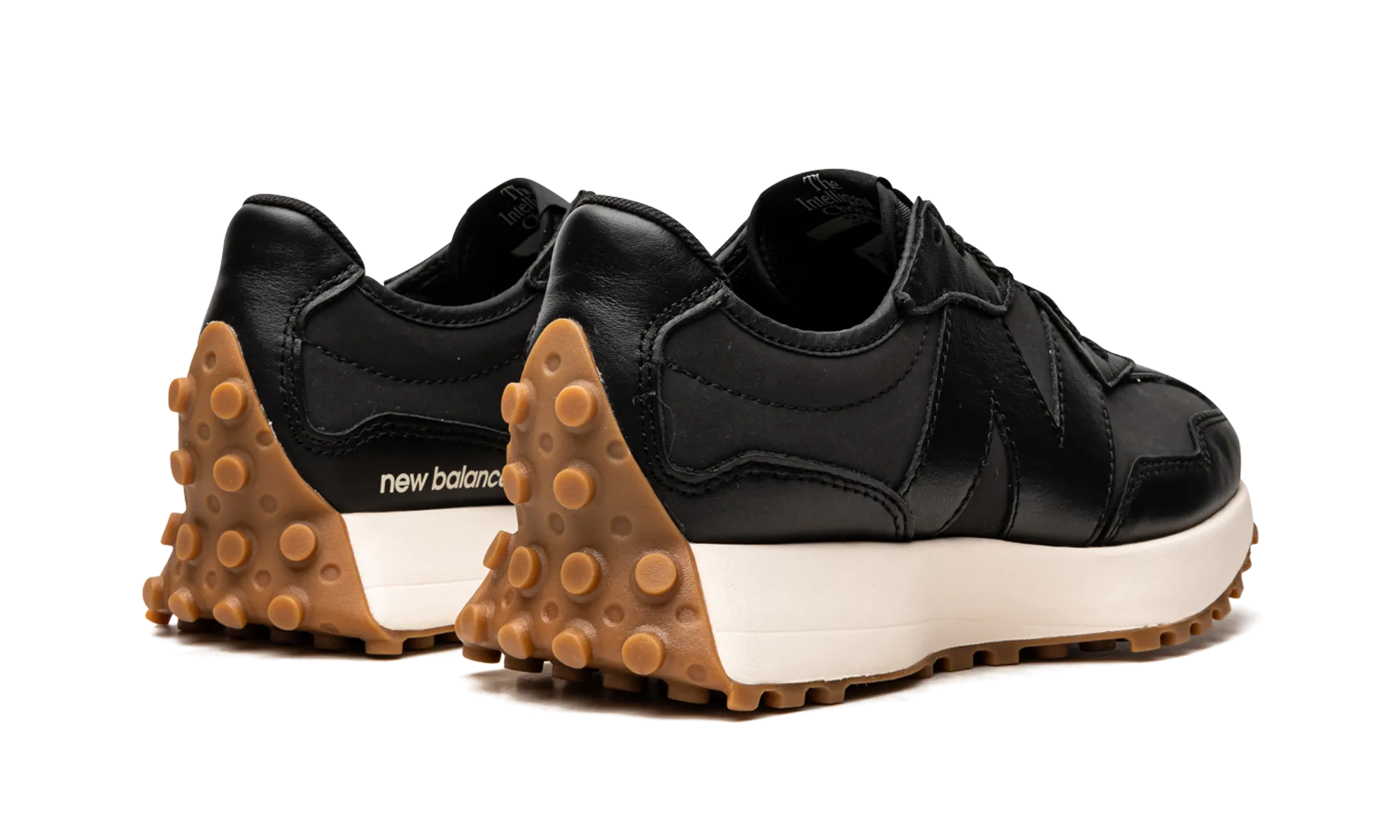 Beach Walks 327 WMNS "Black / Gum"