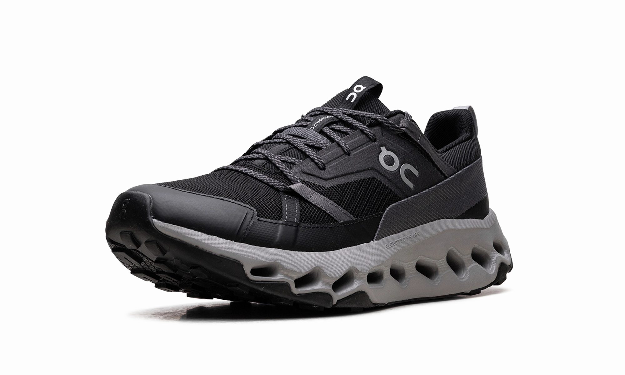 Cloudhorizon "Black Alloy" padded collar comfort