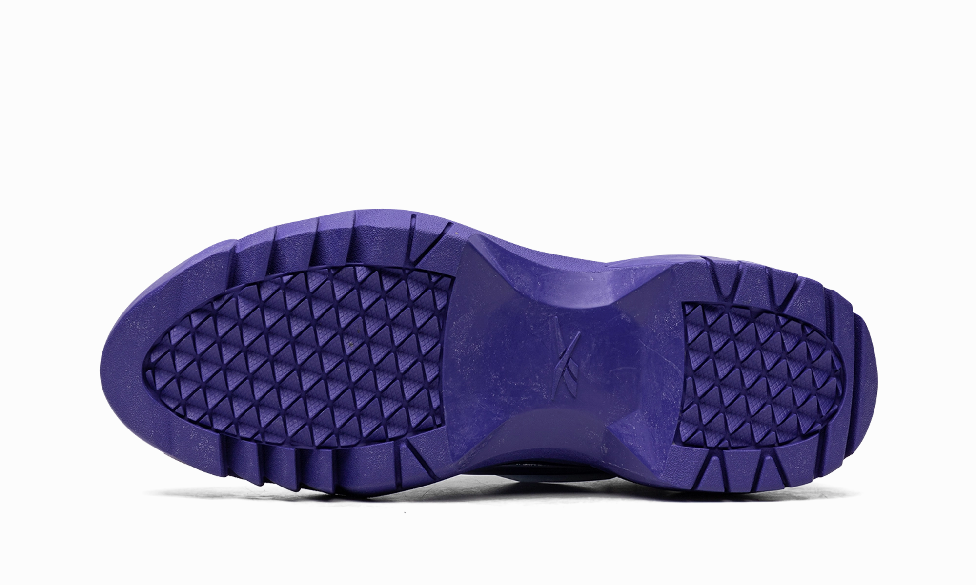 breathable mesh performance REEBOK CLUB C V2 WMNS "Cardi B"