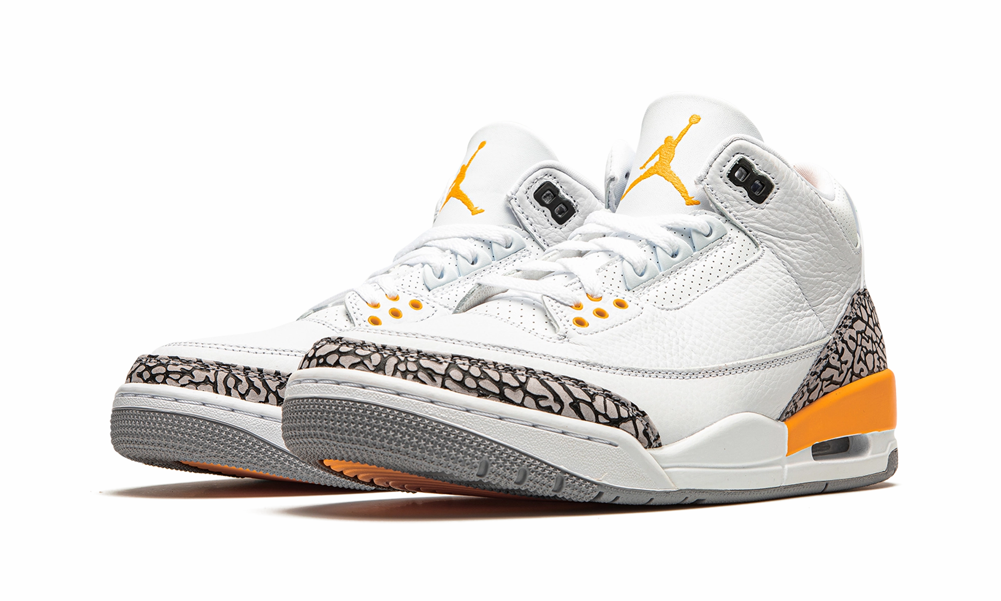 AIR JORDAN 3 RETRO WMNS "Laser Orange" Enhanced comfort Streamlined materials