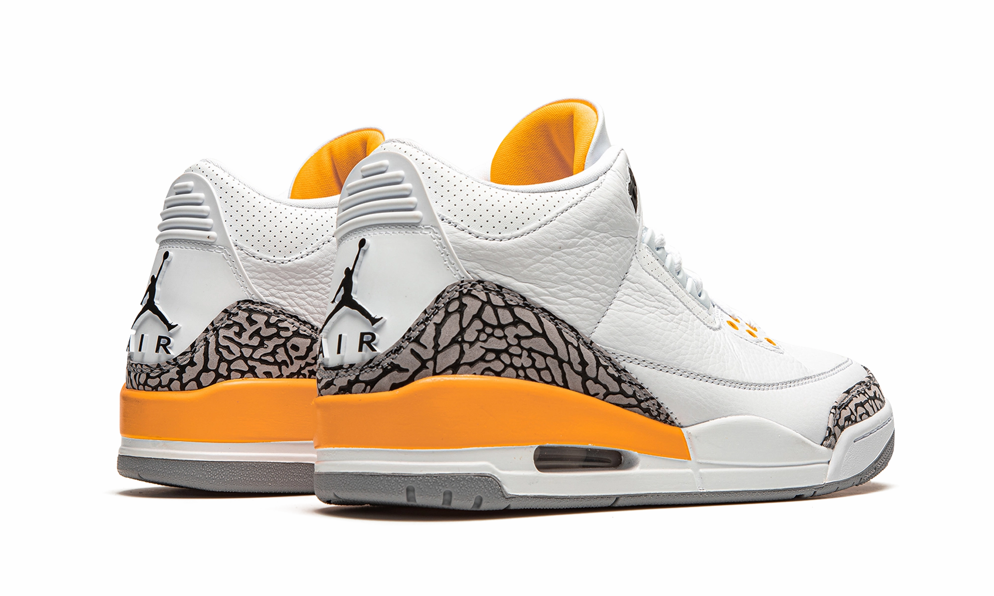 AIR JORDAN 3 RETRO WMNS "Laser Orange" Sporty Style