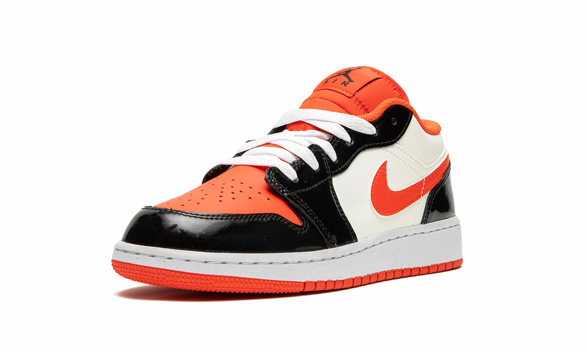 Foot Stability Air Jordan 1 Low GS "Halloween 2023"