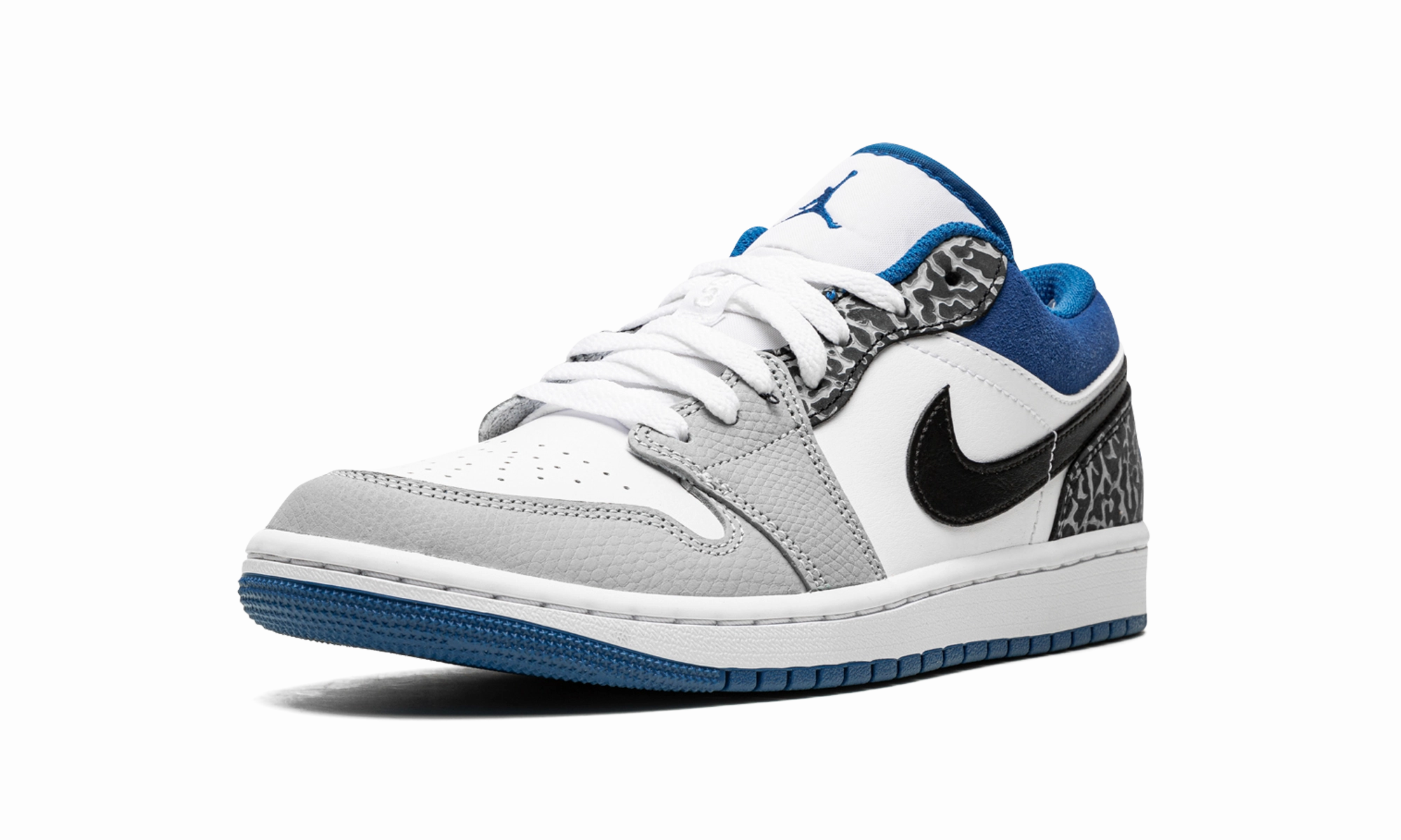 Jordan 1 Low SE "True Blue" breath easy Effortless support