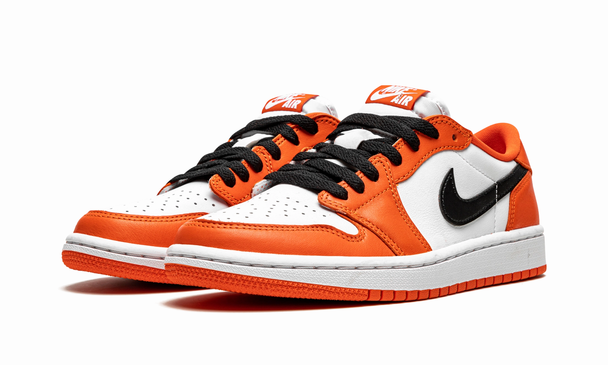 AIR JORDAN 1 LOW WMNS "Starfish" Adaptive design