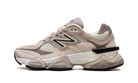 9060 "Beige Cream" running in unknown tracks shoes running in the heat shoes