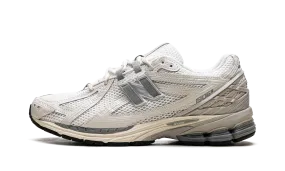 1906R "Beige Grey" Simple Style Pet Walk