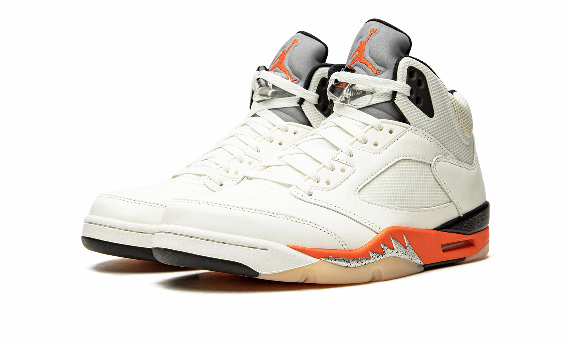 Air Jordan 5 Retro "Shattered Backboard" running on a treadmill at the gym shoes plantar fasciitis shoes