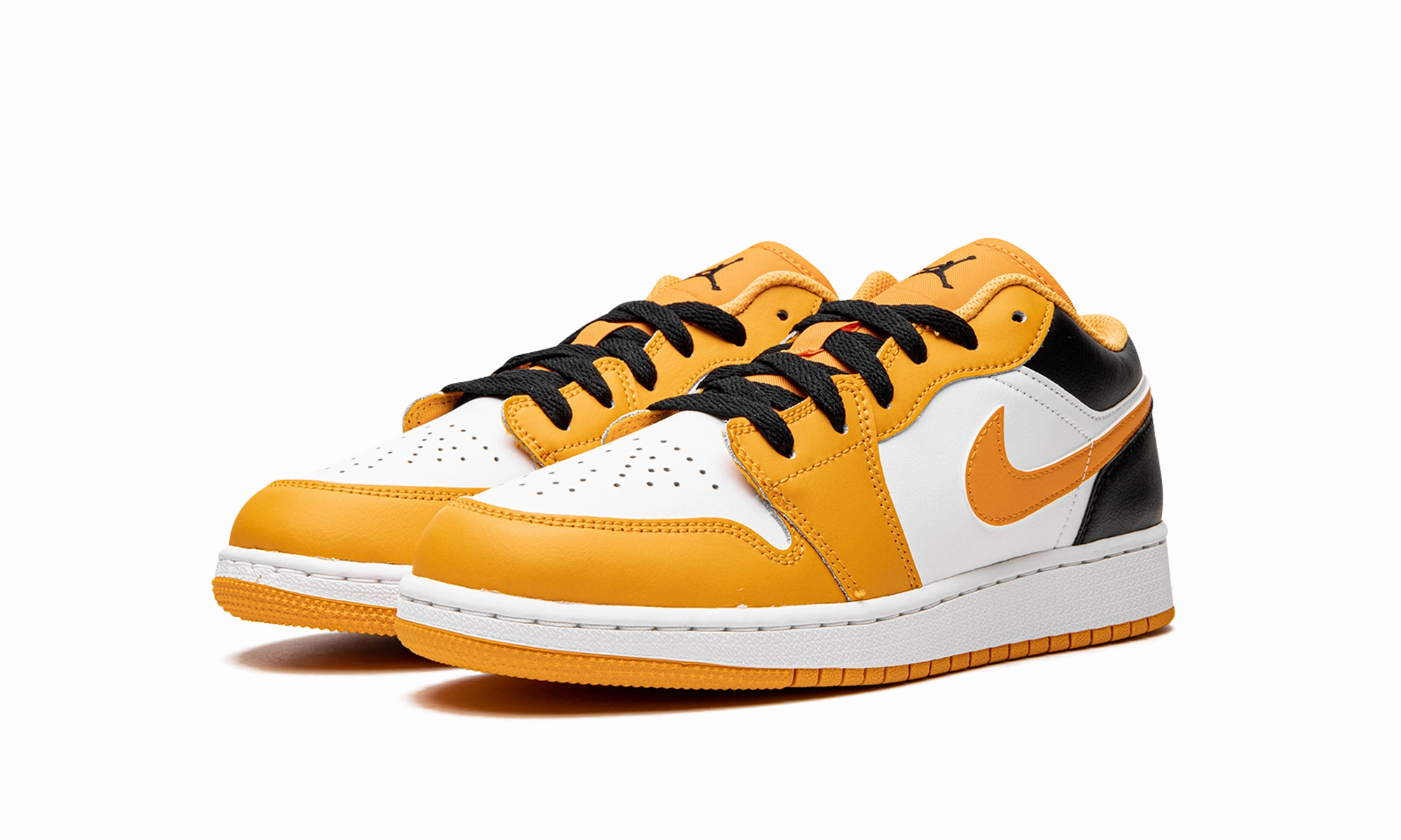 Chic Fit Air Jordan 1 Low GS "University Gold"