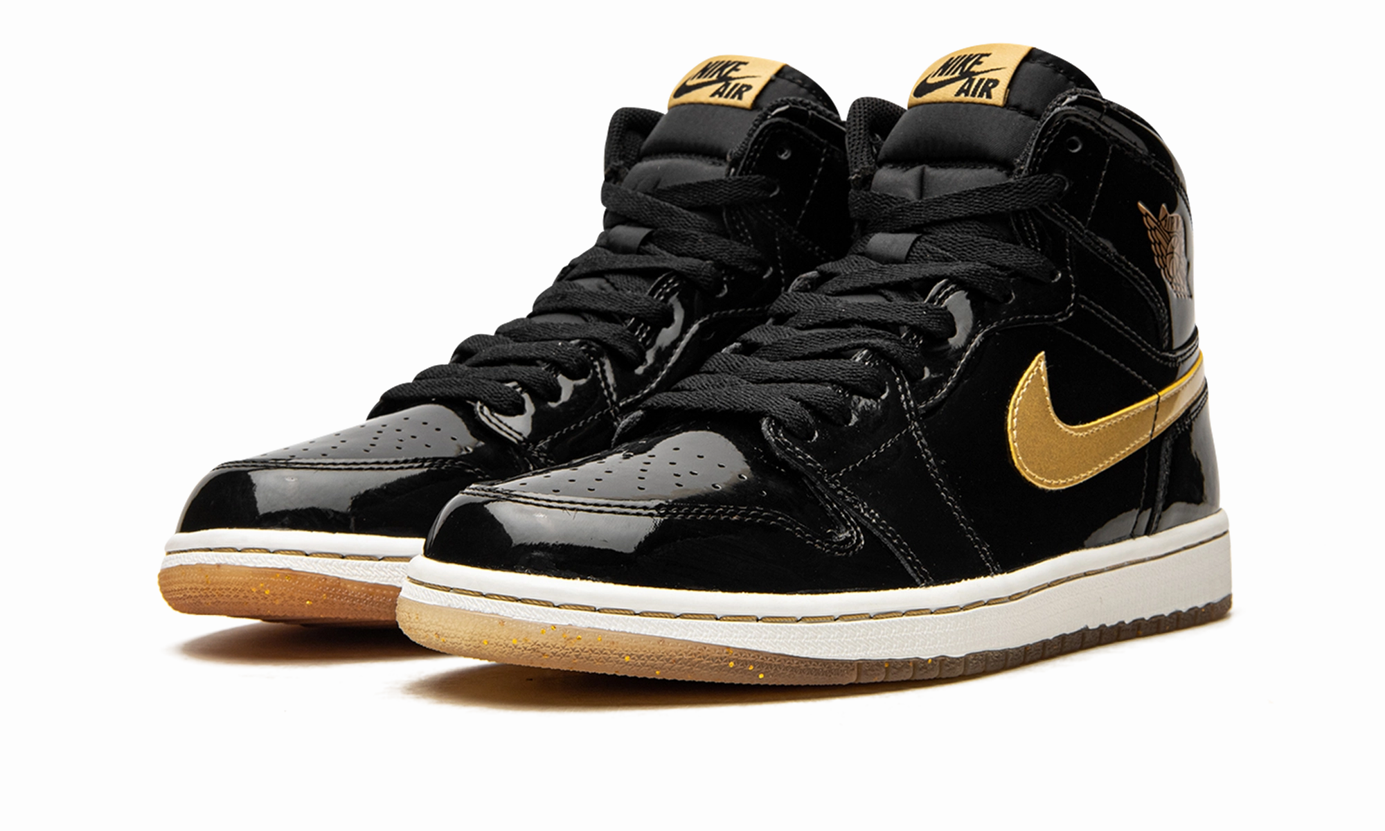 Lightweight Support Boost Power Air Jordan 1 Retro High OG "Black/Metallic Gold"
