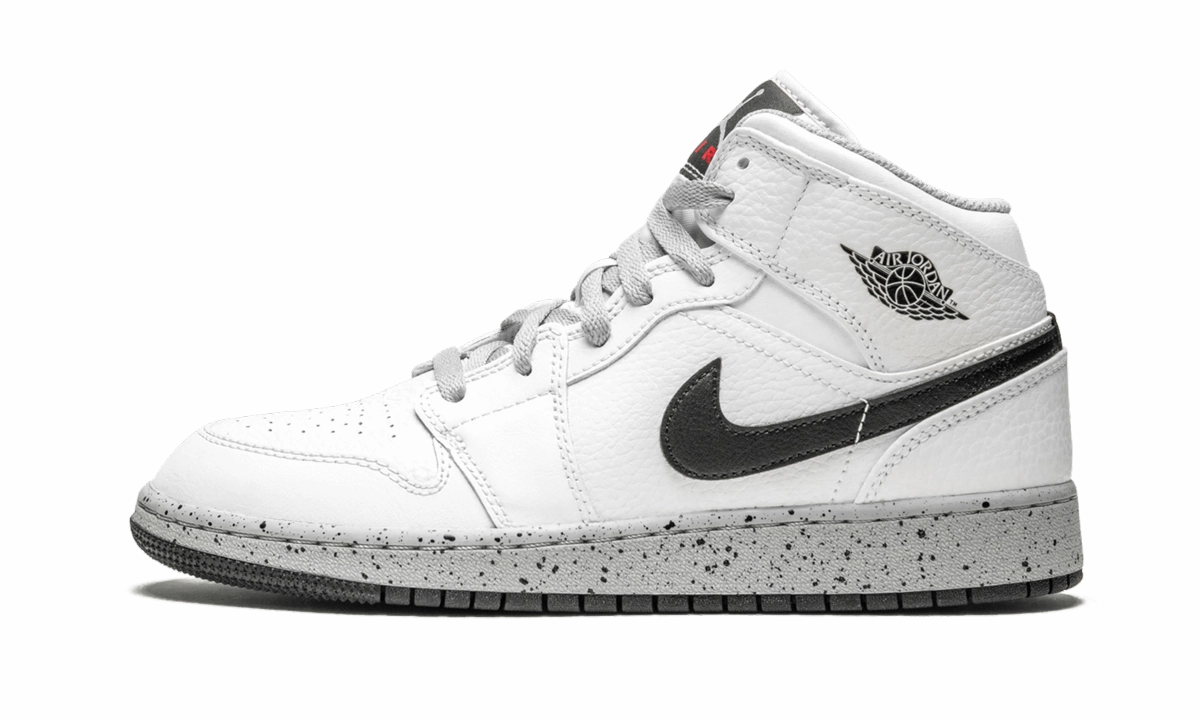 Air Jordan 1 Mid GS Padded shock absorption Stylish grip