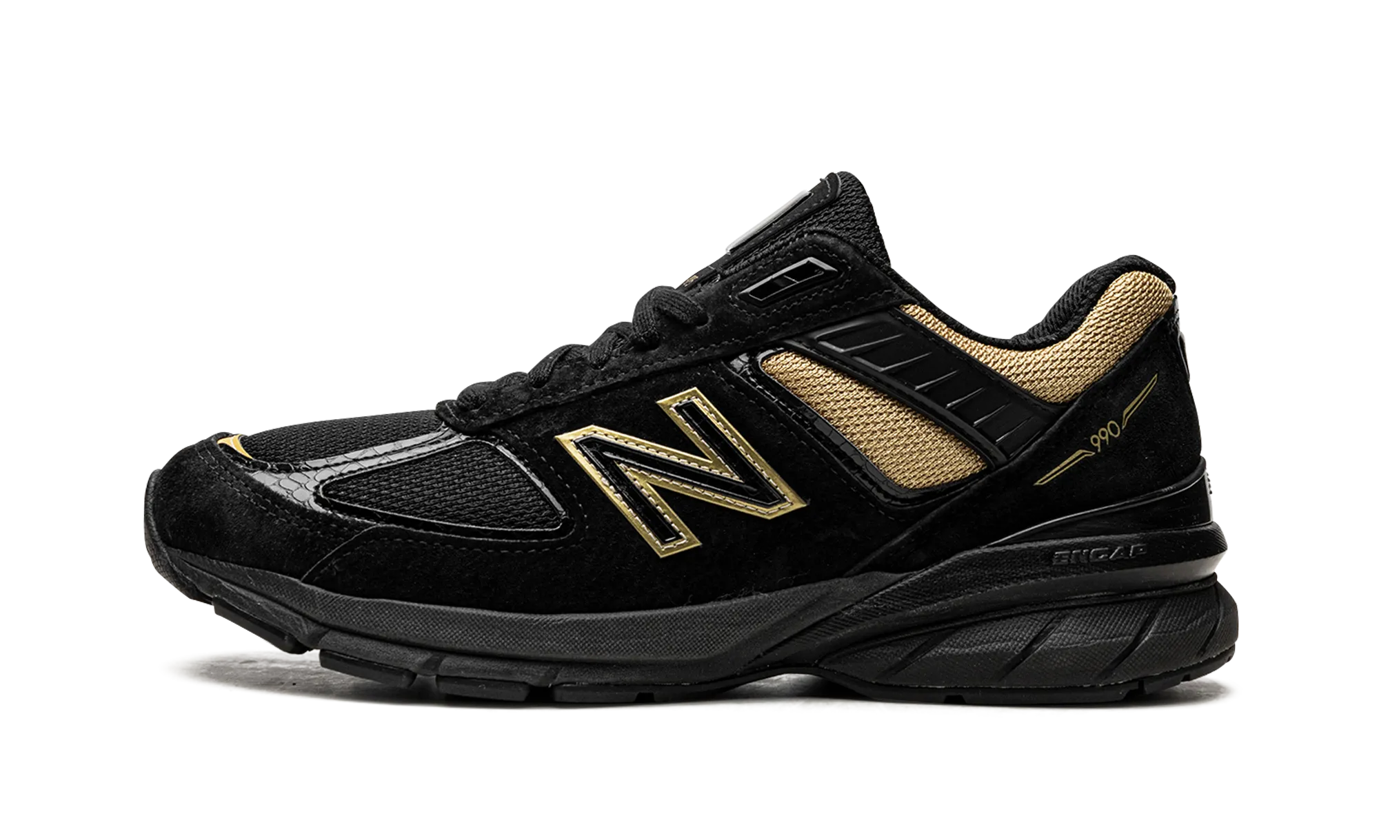 990v5 "Black / Gold" comfort - conscious shoes
