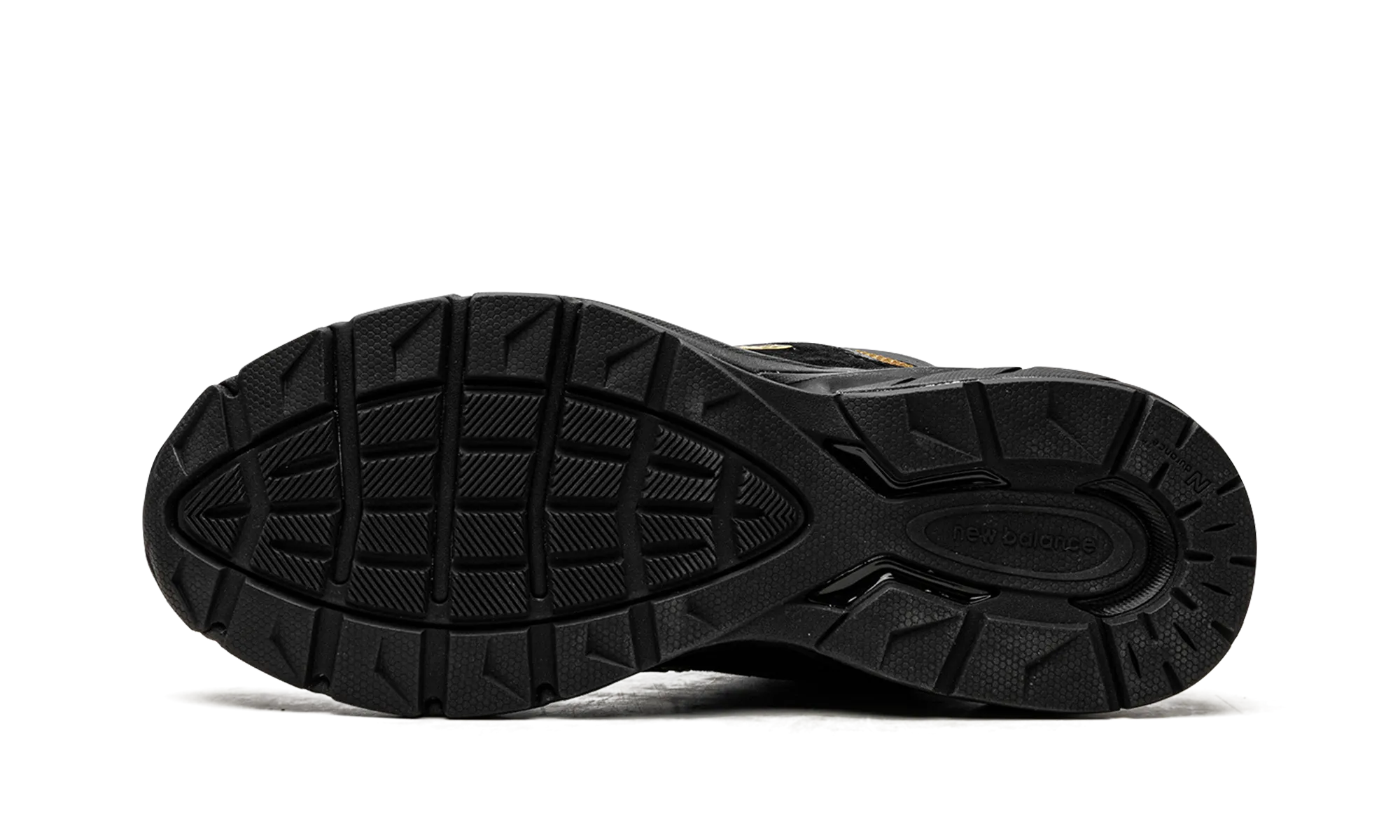 Adaptable to different weather 990v5 "Black / Gold"