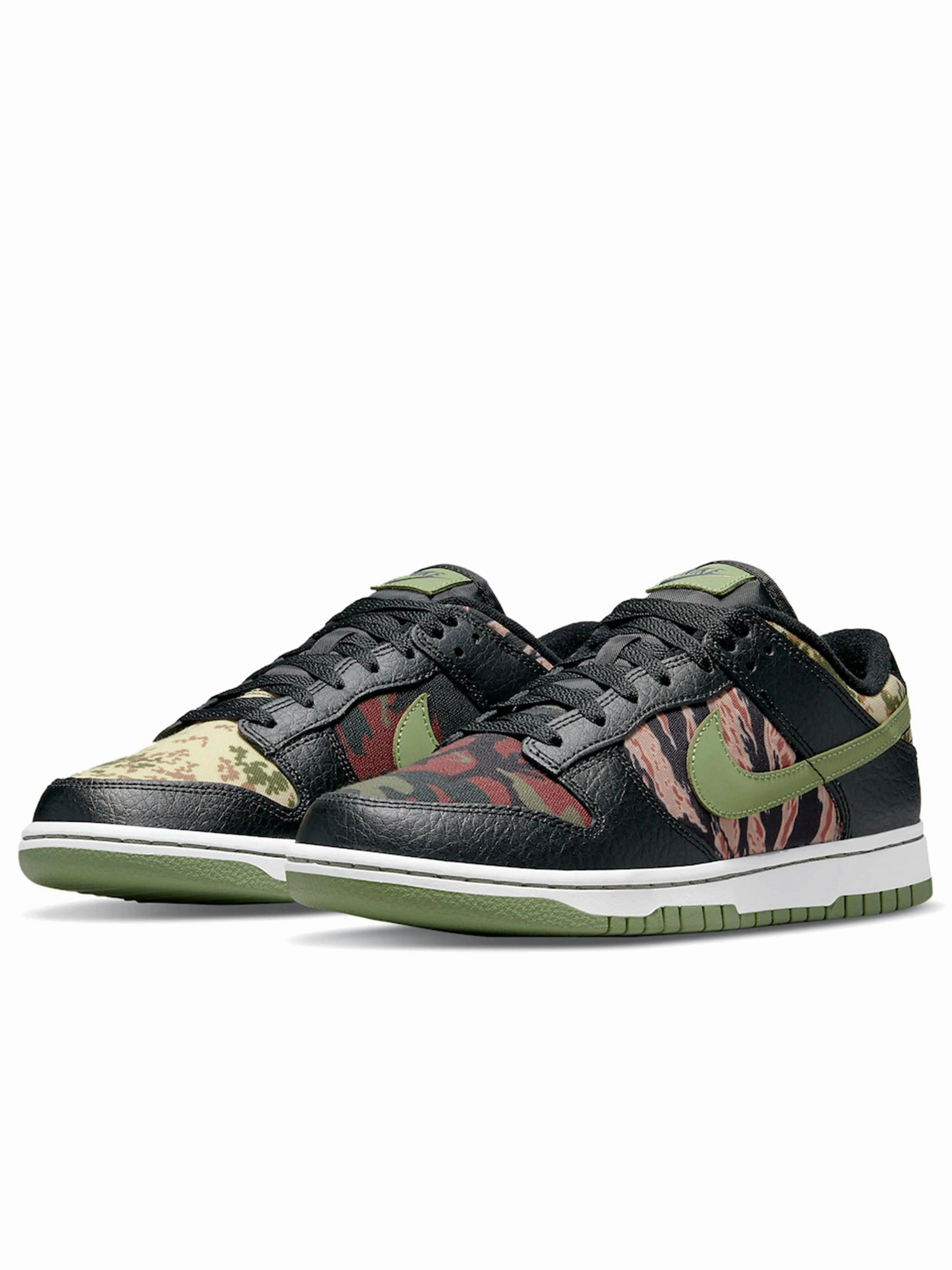 Nike Dunk Low Crazy Camo marathon runner