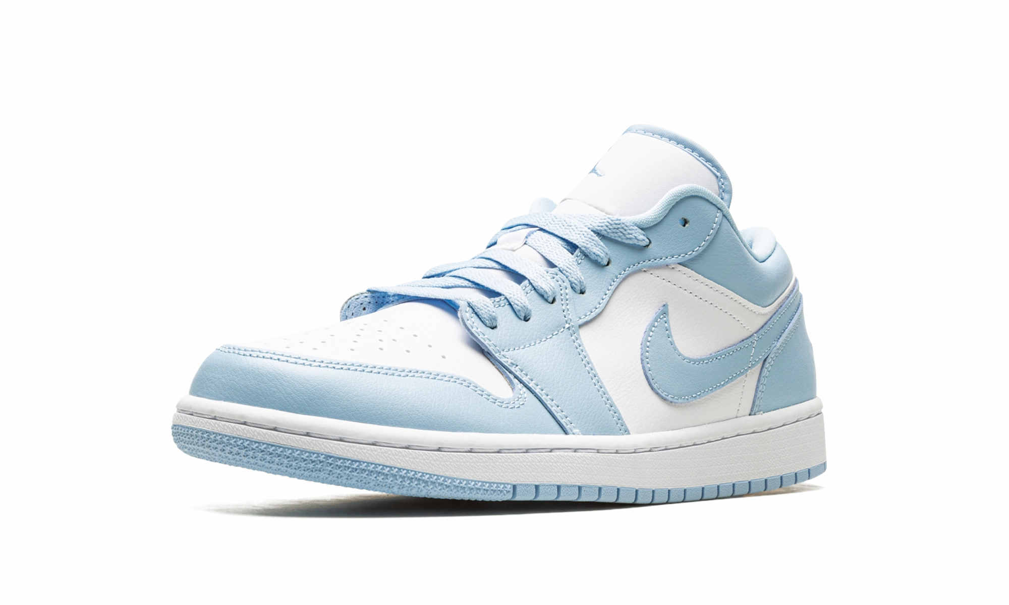 AIR JORDAN 1 LOW WMNS "Ice Blue" Urban Adventure Balanced Sole