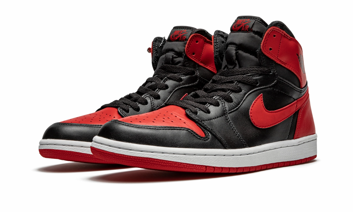 Air Jordan 1 Retro "BRED 01'" Tailored ease Stylish Sole