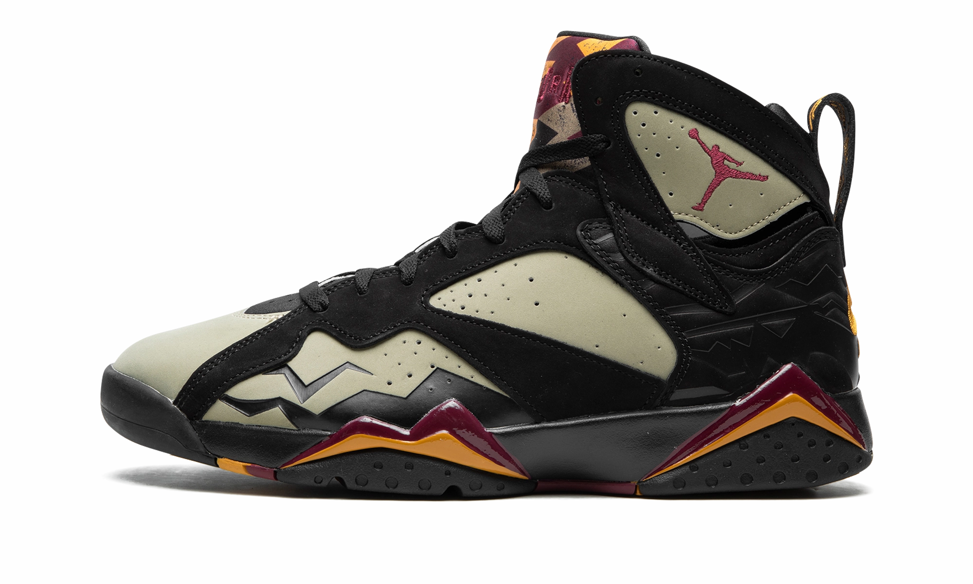 Air Jordan 7 SE "Black Olive" Heel Support retirement - themed running shoes