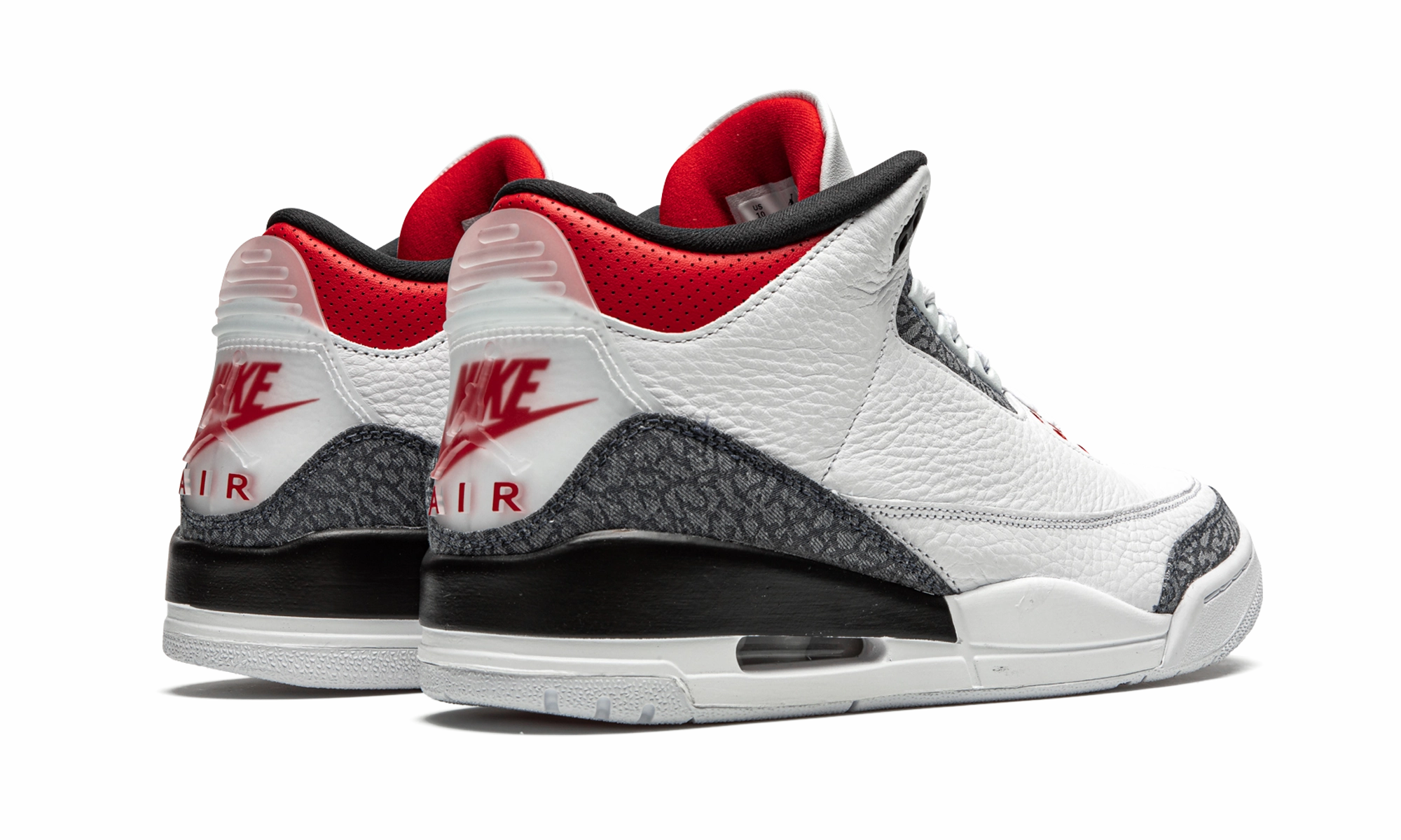 Running Track Air Jordan 3 Retro SE DNM "Fire Red Denim"