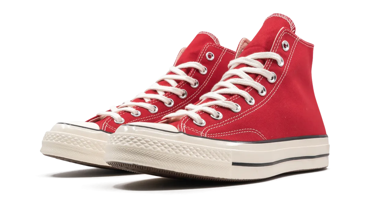 Chuck 70 Hi "Red" Urban Essential