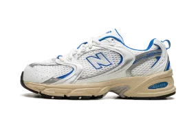 Lake Hike 530 "White / Blue Oasis"