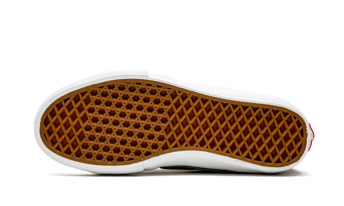 Sk8-Hi Pro "Supreme - F*ck the World - Navy" Minimal Look Dusk Run