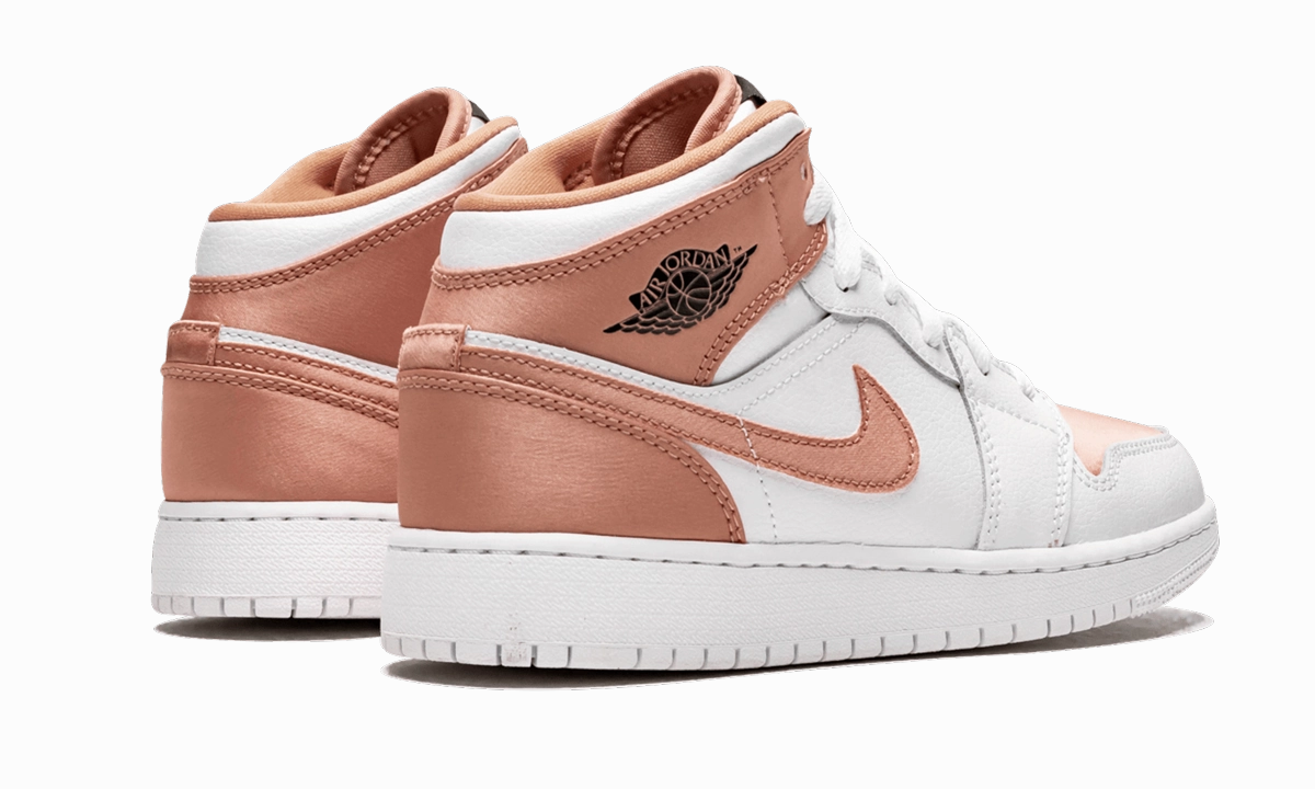 Air Jordan 1 MID GS Elevated arch