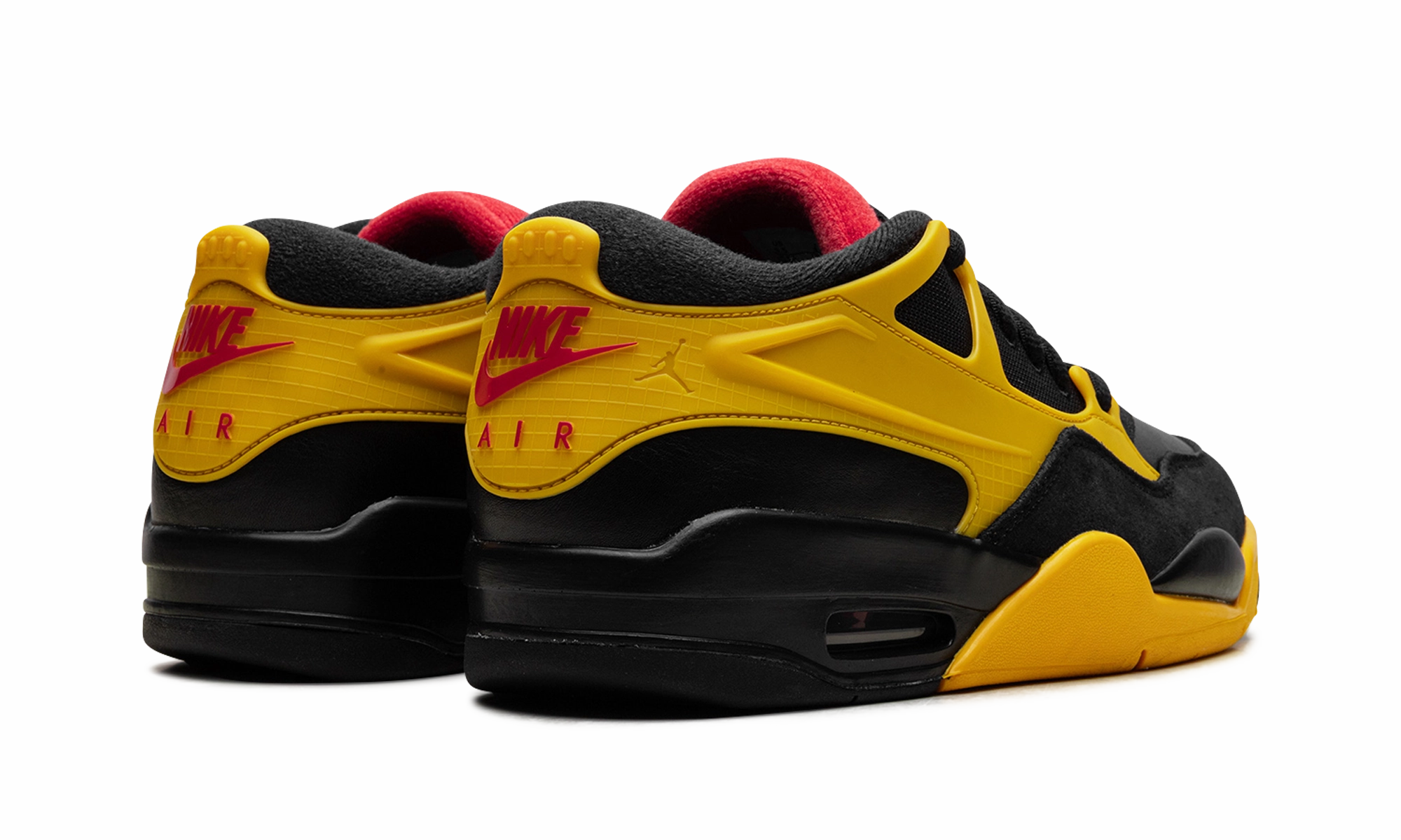 Step Soft Air Jordan 4 RM "Bruce Lee"