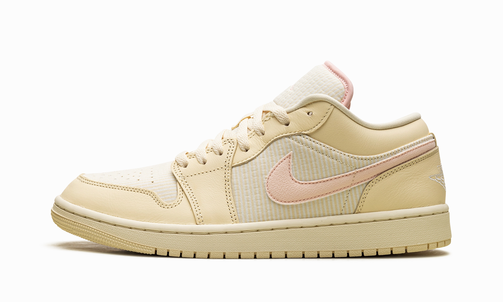 Jordan 1 Low SE WMNS "Seersucker" Core Fitness Upgraded look