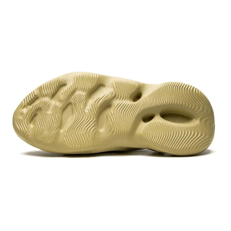 Yeezy Foam Runner Sulfur Boho Mood
