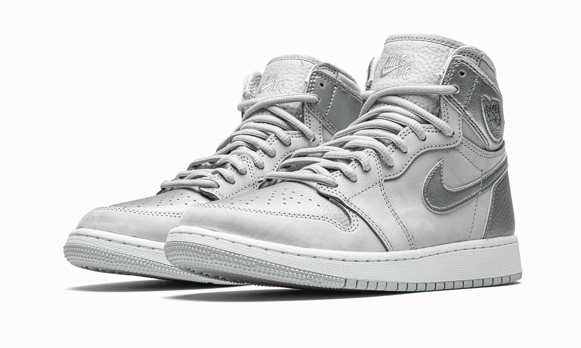 Elite Athlete Retro-inspired cushioning Air Jordan 1 High OG GS "Co.JP - Metallic Silver"
