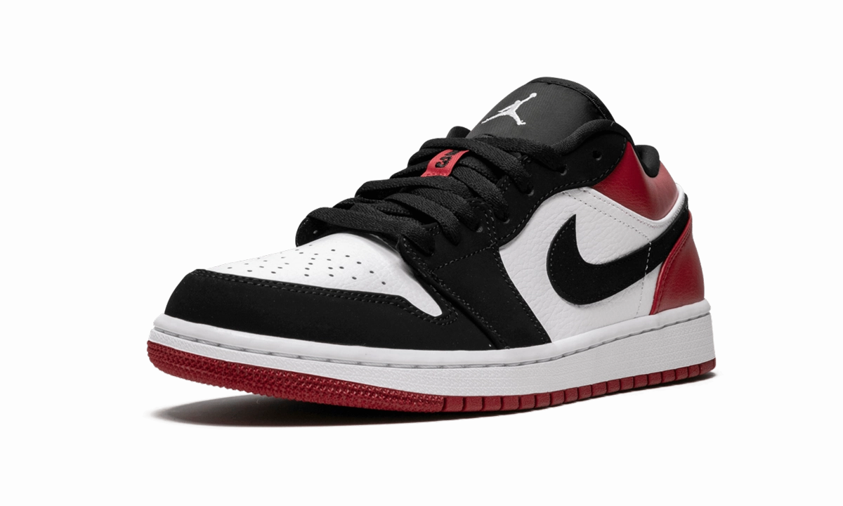 Air Jordan 1 Low "Black Toe" Fashion Must-Have