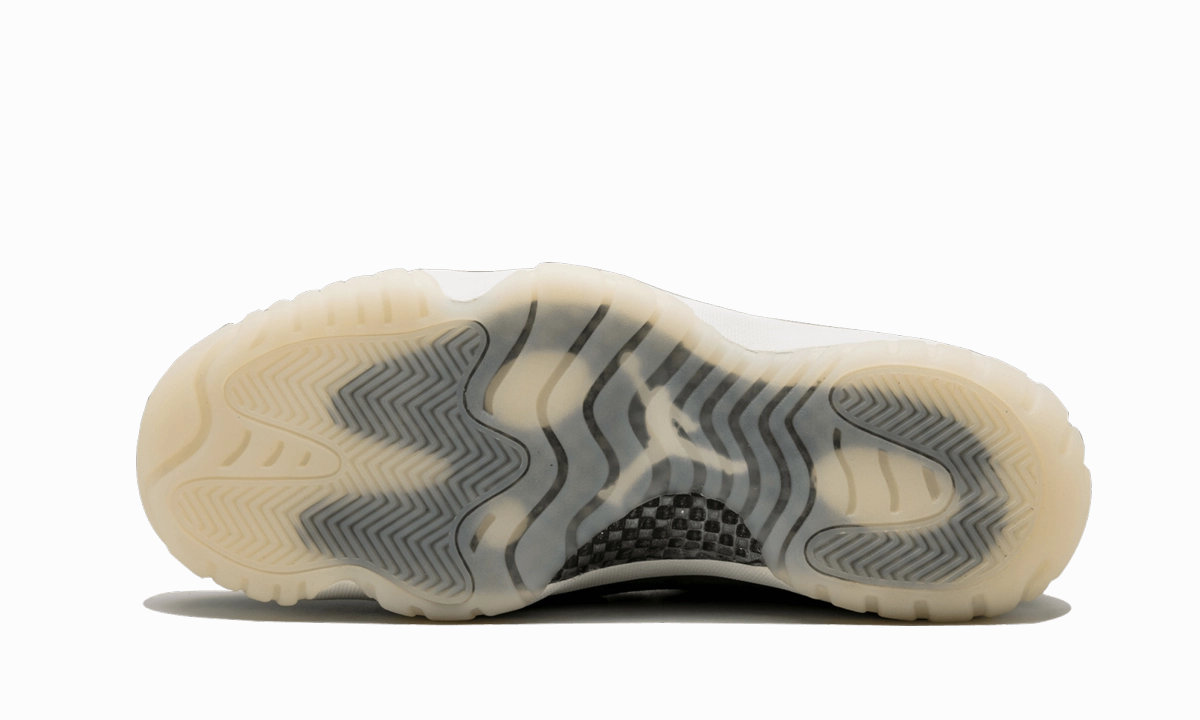 well - being performance - brand shoes Air Jordan 11 Retro PREM "Pinnacle"