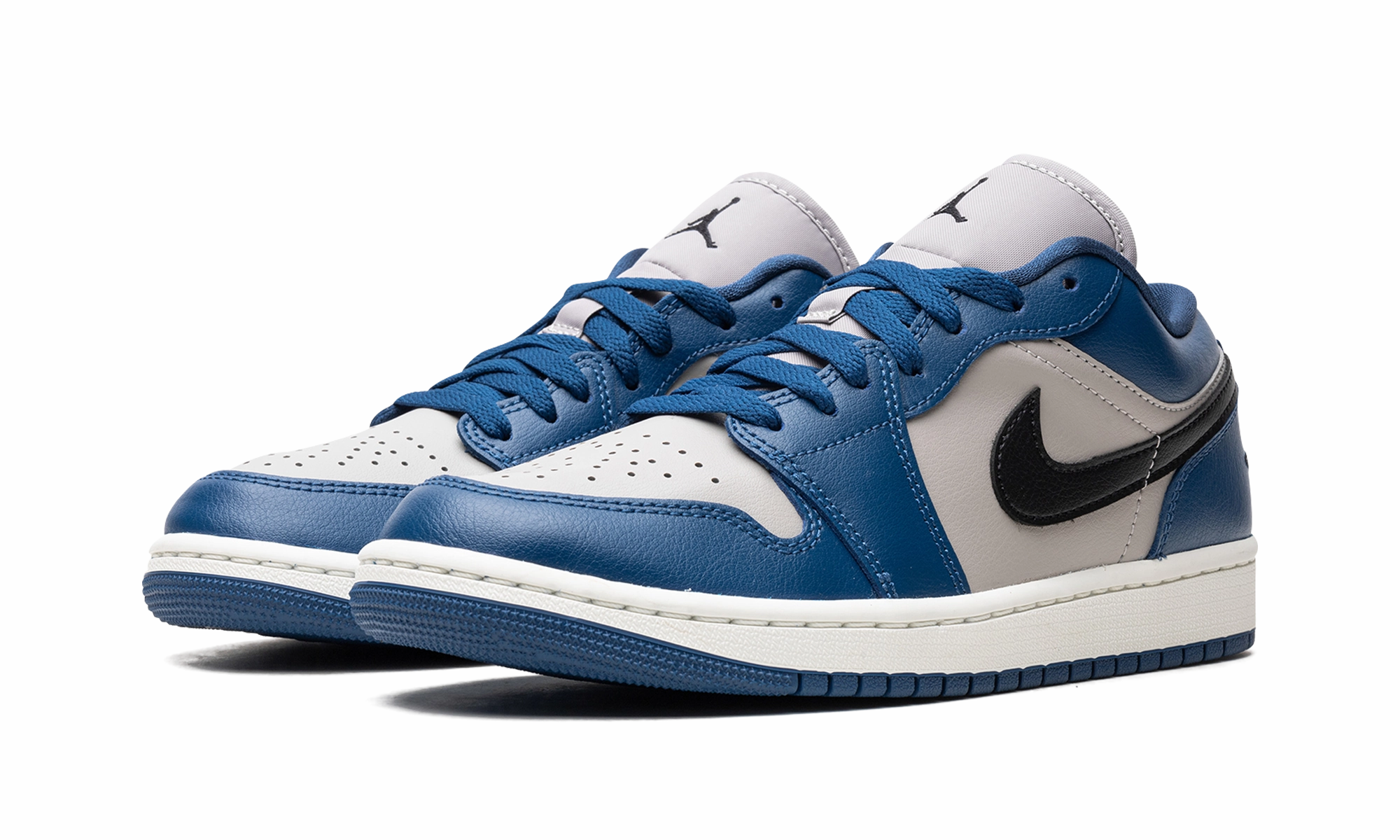 Air Jordan 1 Low WMNS "French Blue" Trendsetting Shoes