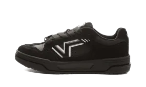 Easy Slip-On Night Hike Upland "Suede Black"