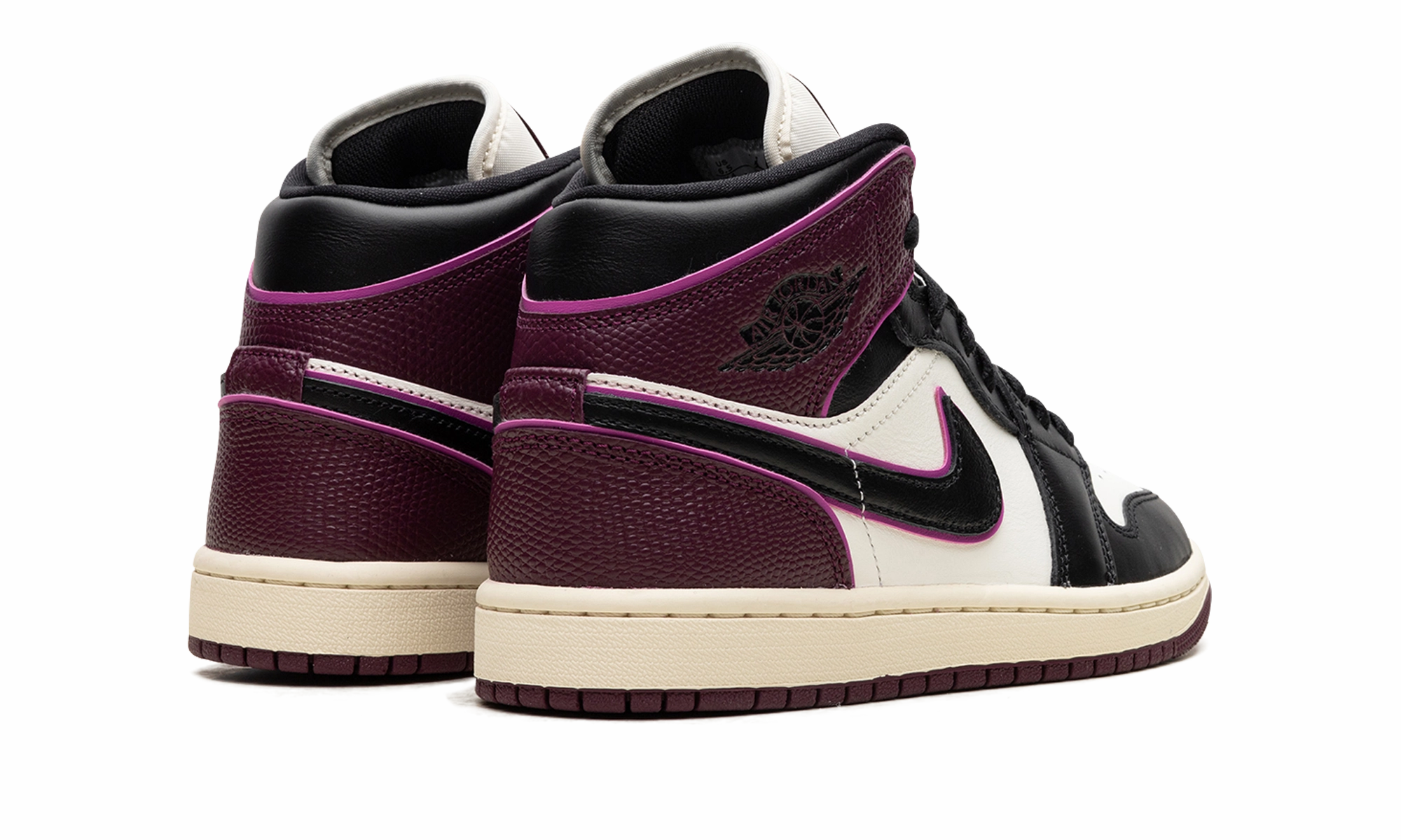 Season Ready Quick Adjustment Air Jordan 1 "Bordeaux"