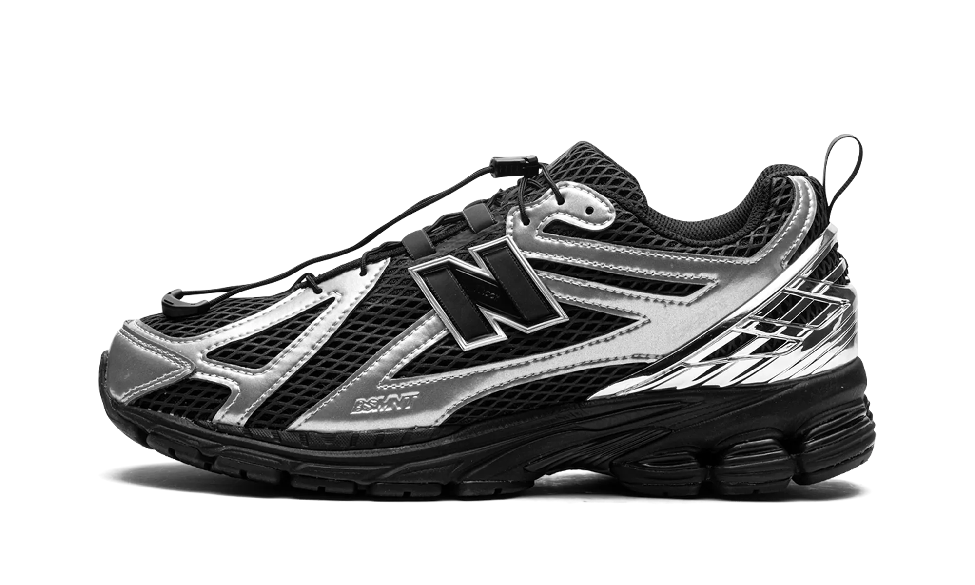 evening walk Metro Go 1906R "The Basement Black Silver"