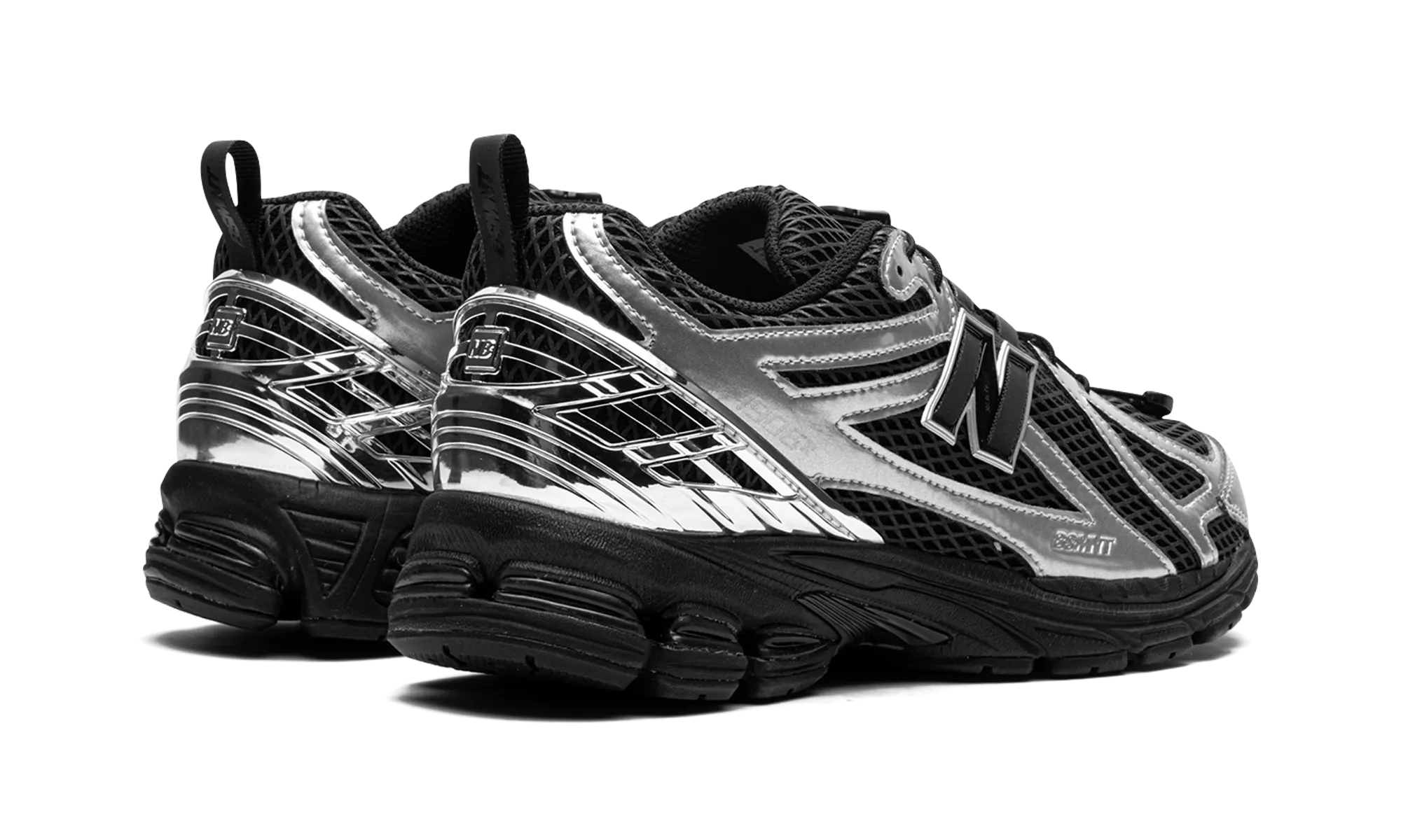 1906R "The Basement Black Silver" Range Step