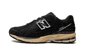 Parent Jog 1906R "Black Cream"