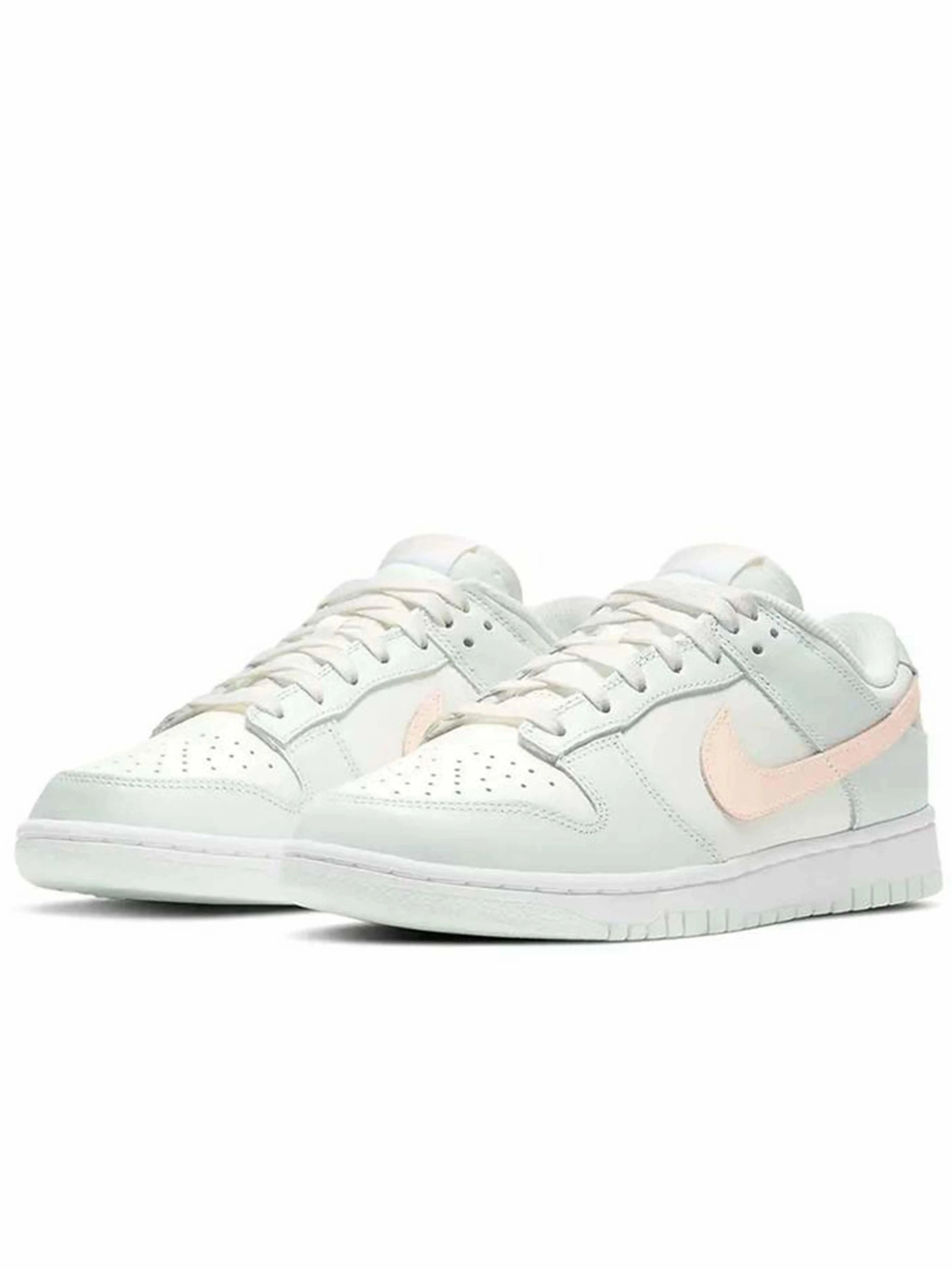 Obstacle course readiness Nike Dunk Low Barely Green [W]