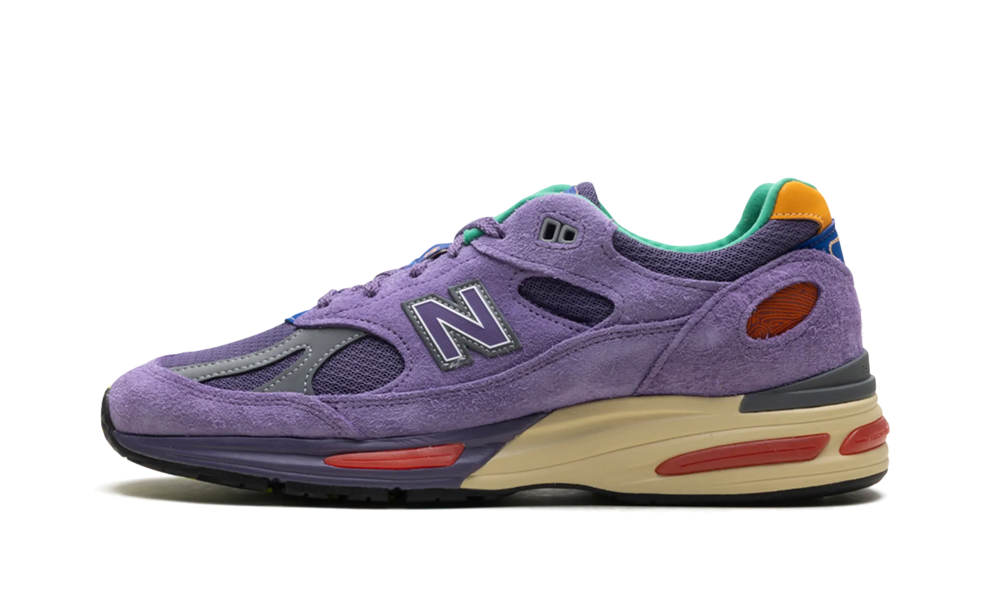 competition equipment 991v2 "Salehe Bembury - Color Be The Pallete"