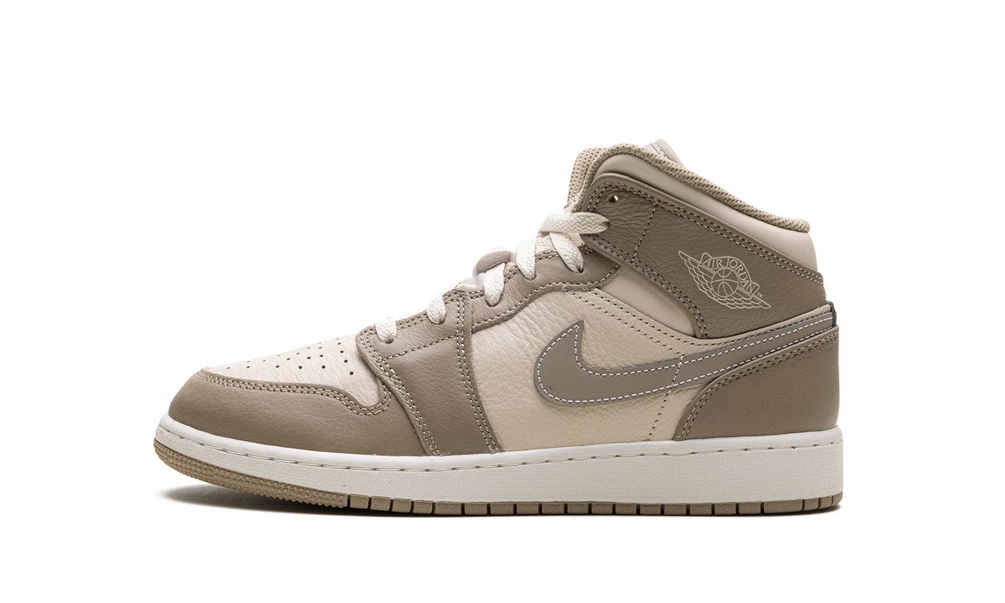 Air Ventilation Air Jordan 1 Mid GS "Legend Brown"