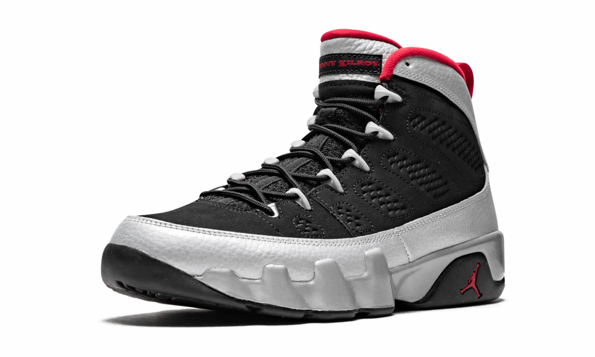 Air Jordan 9 Retro "Johnny Kilroy" Stability Ride running in a martial arts studio shoes
