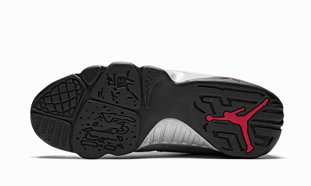 reflective gear relay - run Air Jordan 9 Retro "Johnny Kilroy"