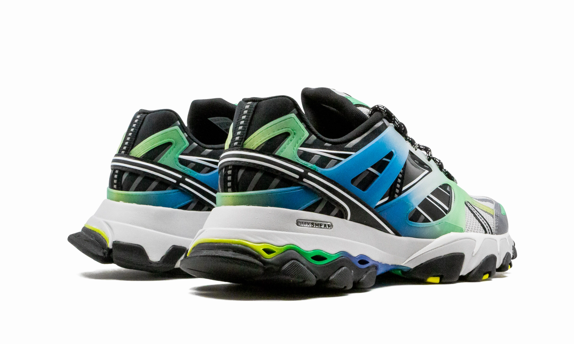 DMX Trail Shadow Bottle Green running in the evening shoes