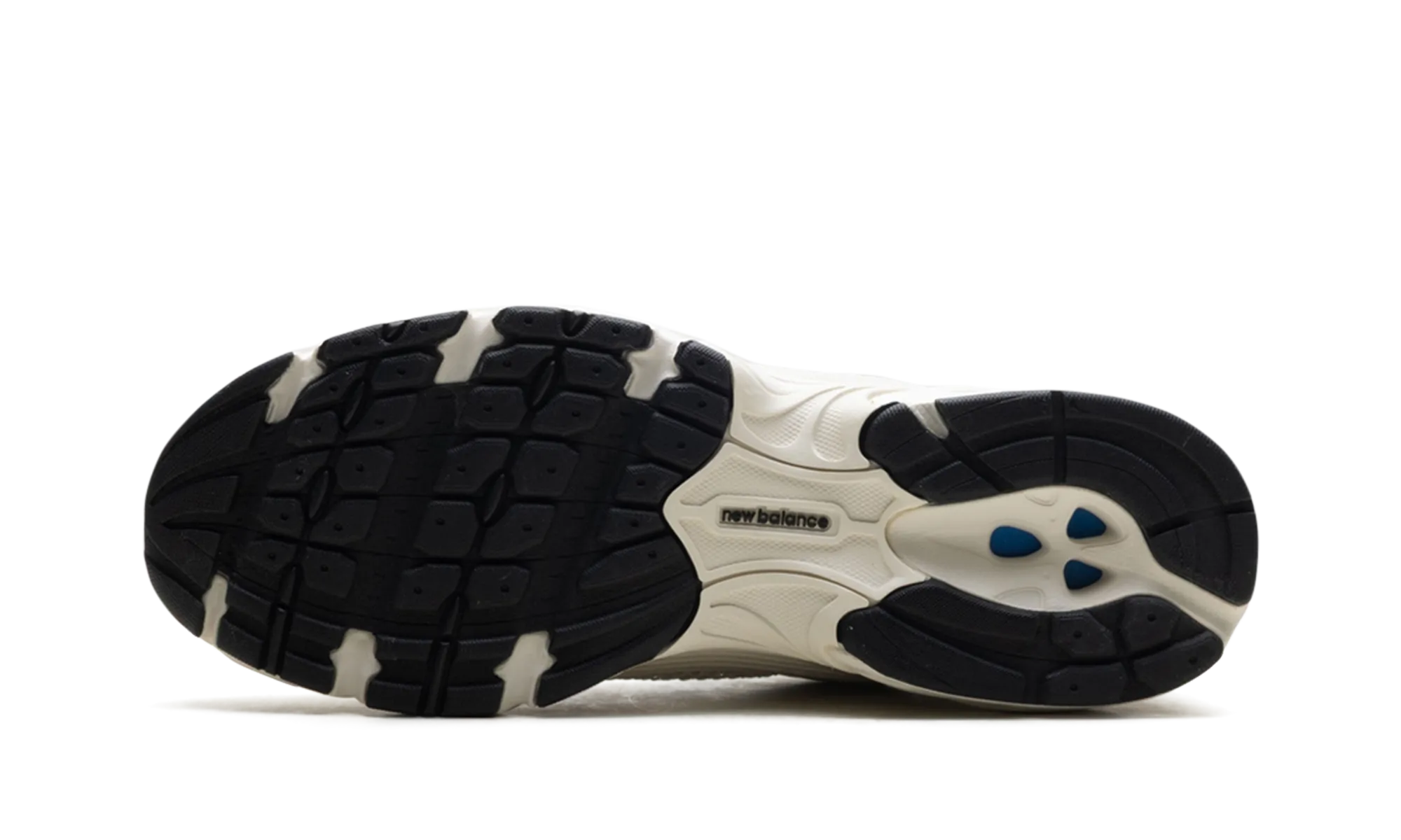 530 "Cream White Silver" Timeless Style Swing Step