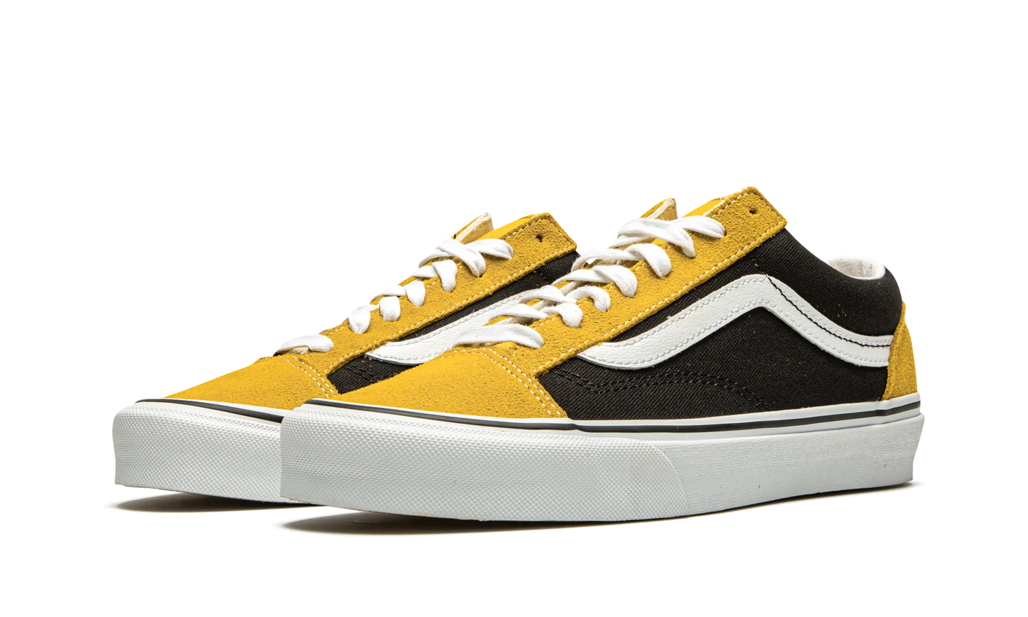 Style 36 "Vintage Suede" Creek Hike