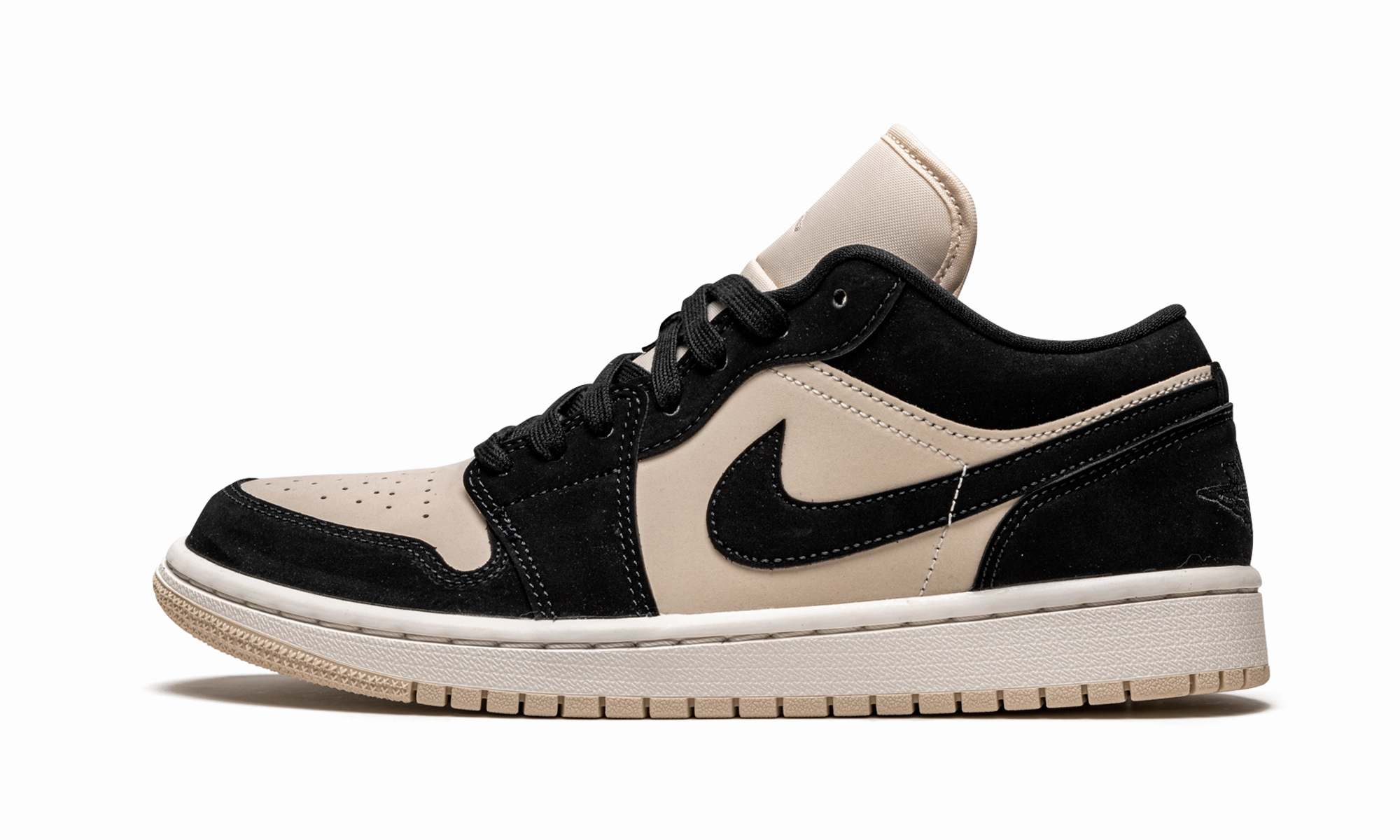 All-purpose sole Air Jordan 1 Low WMNS "Black Guava Ice"