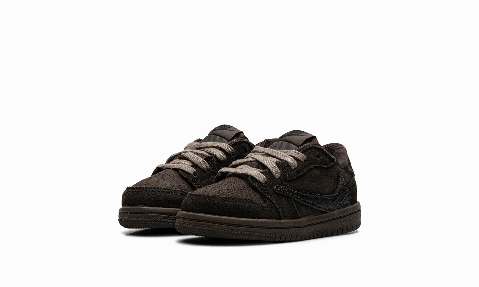 Layered silhouette Air Jordan 1 Low OG TD "Travis Scott - Velvet Brown"