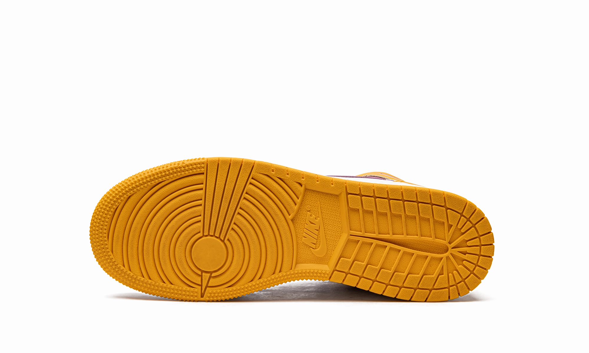 Air Jordan 1 Retro High OG GS "Brotherhood" Foot Support Sleek Style