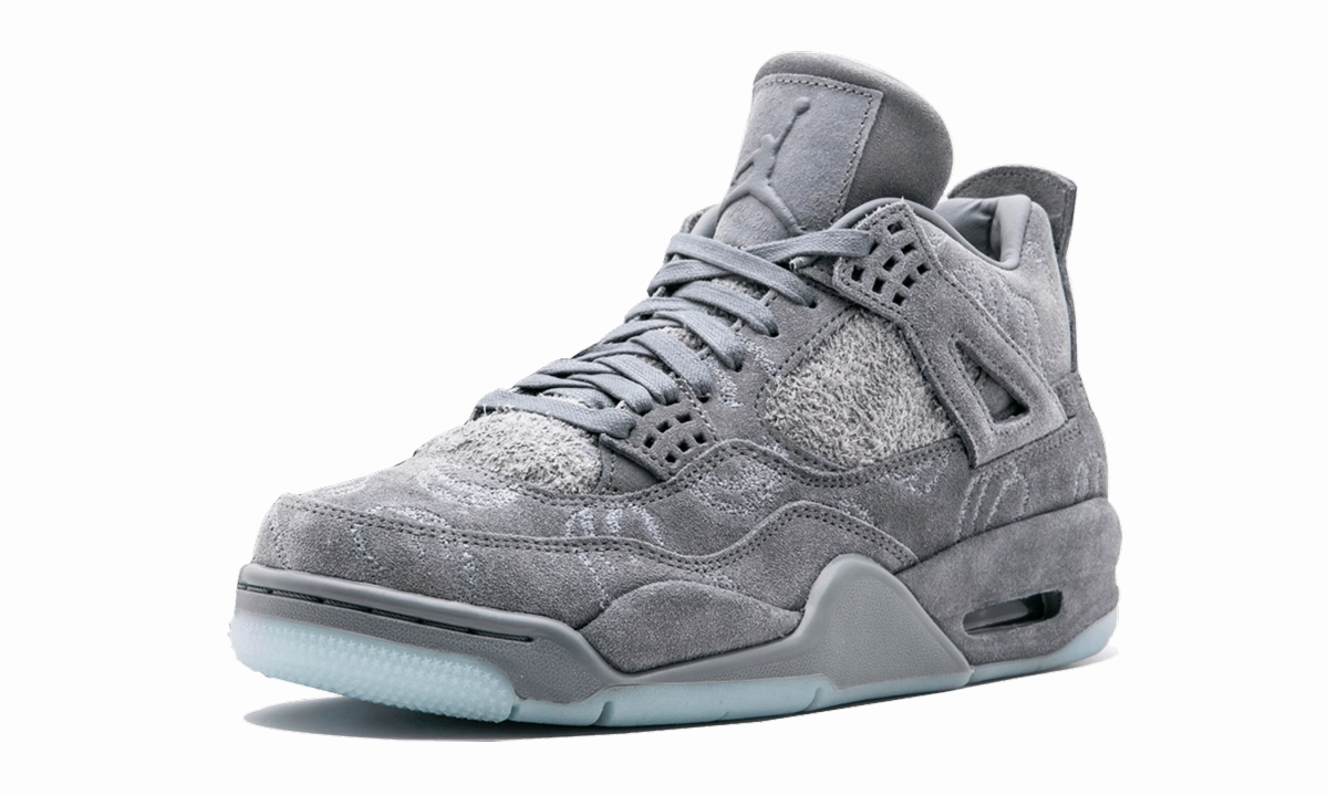 Ultra-soft performance Sporty Edge Air Jordan 4 Retro "Kaws"